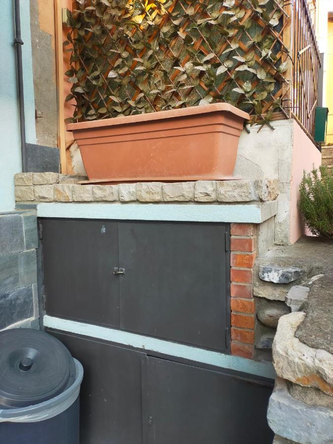 Cute Little Flat With View, 20 Mins To Bgy Airport Διαμέρισμα Pradalunga Εξωτερικό φωτογραφία