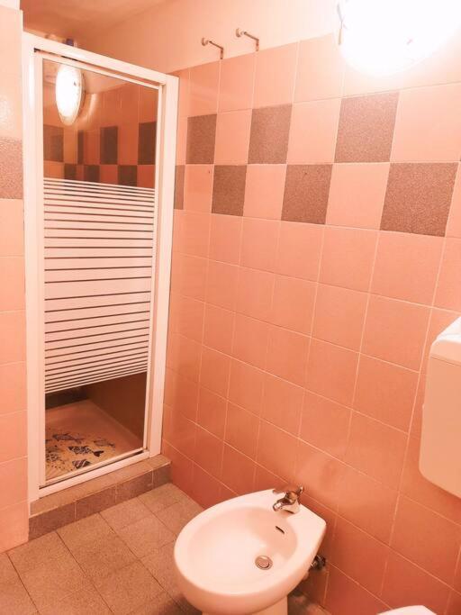Cute Little Flat With View, 20 Mins To Bgy Airport Διαμέρισμα Pradalunga Εξωτερικό φωτογραφία