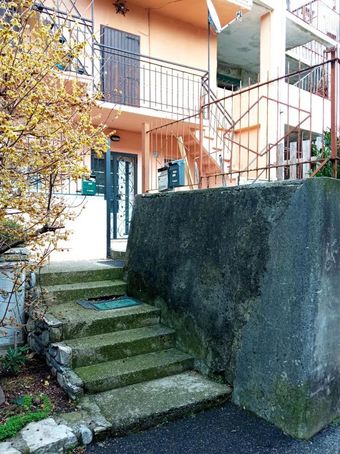 Cute Little Flat With View, 20 Mins To Bgy Airport Διαμέρισμα Pradalunga Εξωτερικό φωτογραφία
