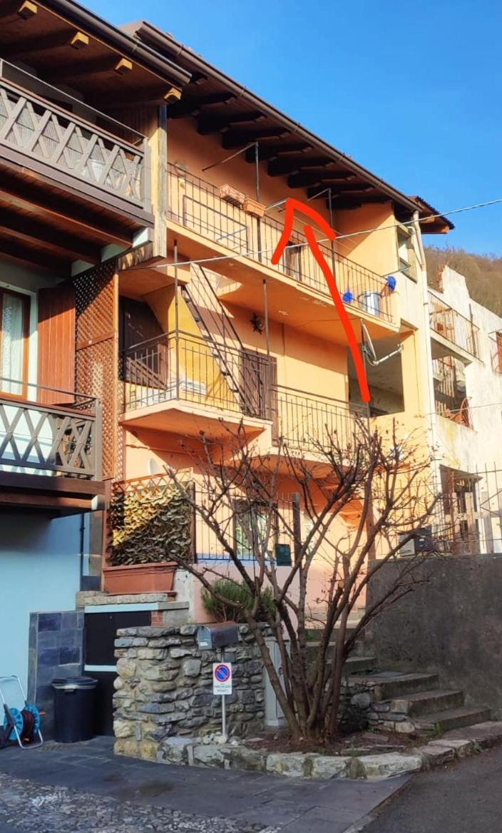 Cute Little Flat With View, 20 Mins To Bgy Airport Διαμέρισμα Pradalunga Εξωτερικό φωτογραφία