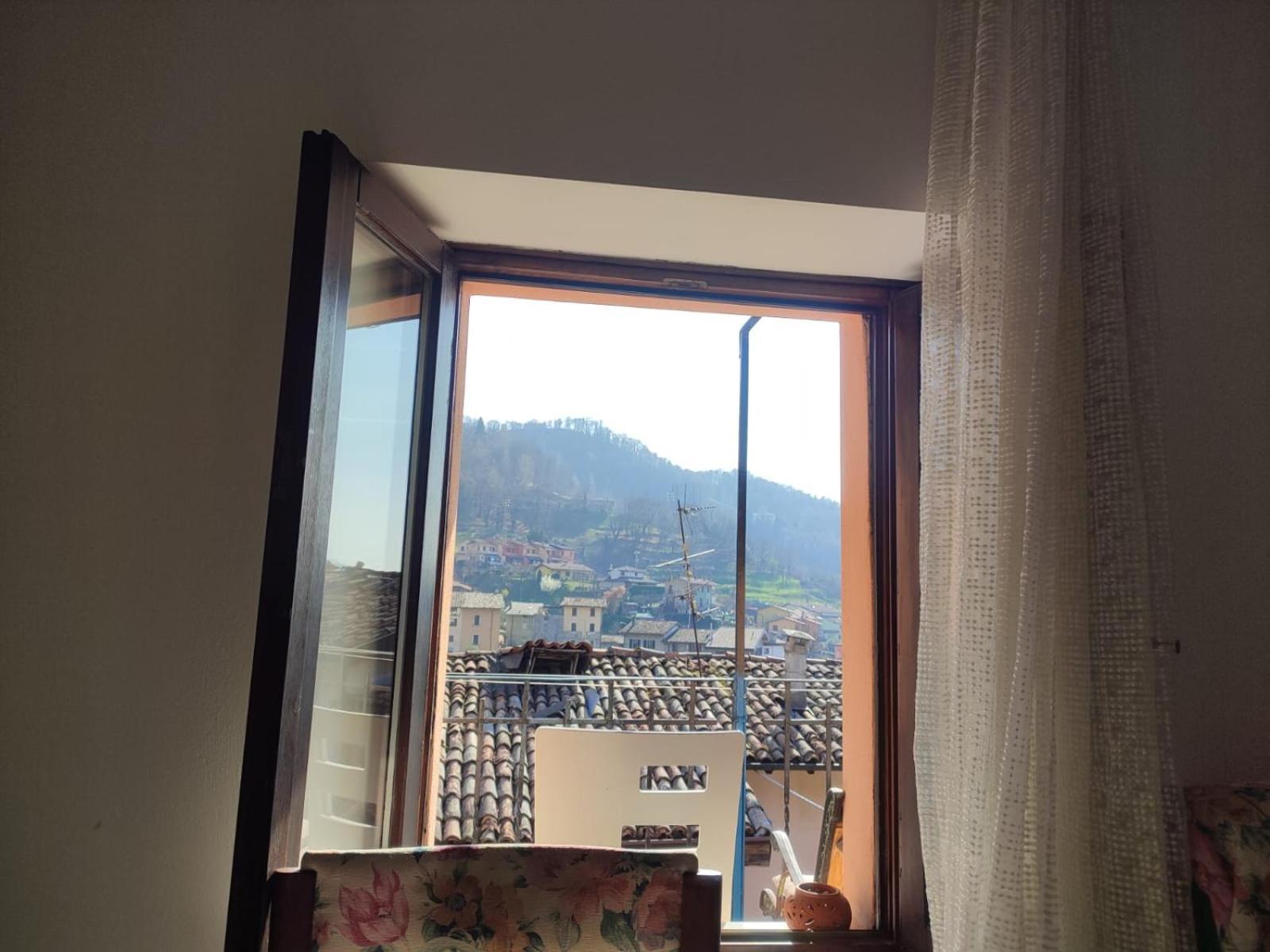 Cute Little Flat With View, 20 Mins To Bgy Airport Διαμέρισμα Pradalunga Εξωτερικό φωτογραφία
